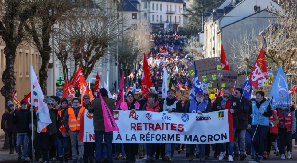 Pavaresisht protestave, Macron nuk terhiqet nga reforma e pensioneve